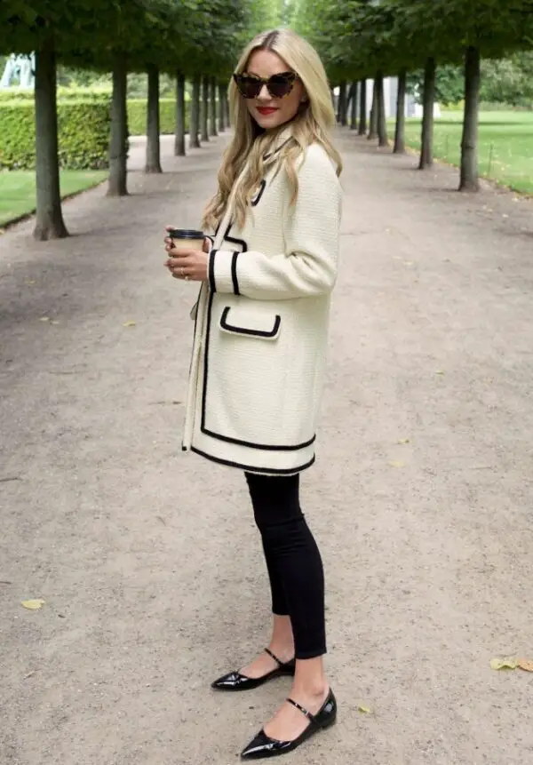 1-black-skinny-jeans-with-chic-white-coat