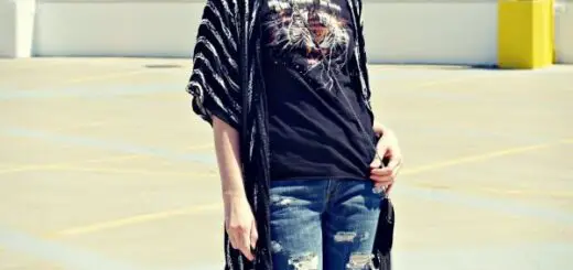 1-boyfriend-jeans-and-graphic-shirt