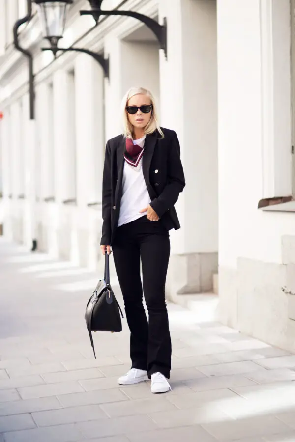 1-scarf-with-classic-outfit