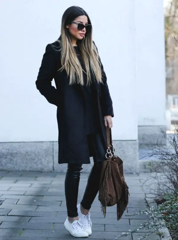 1-sneakers-with-all-black-outfit