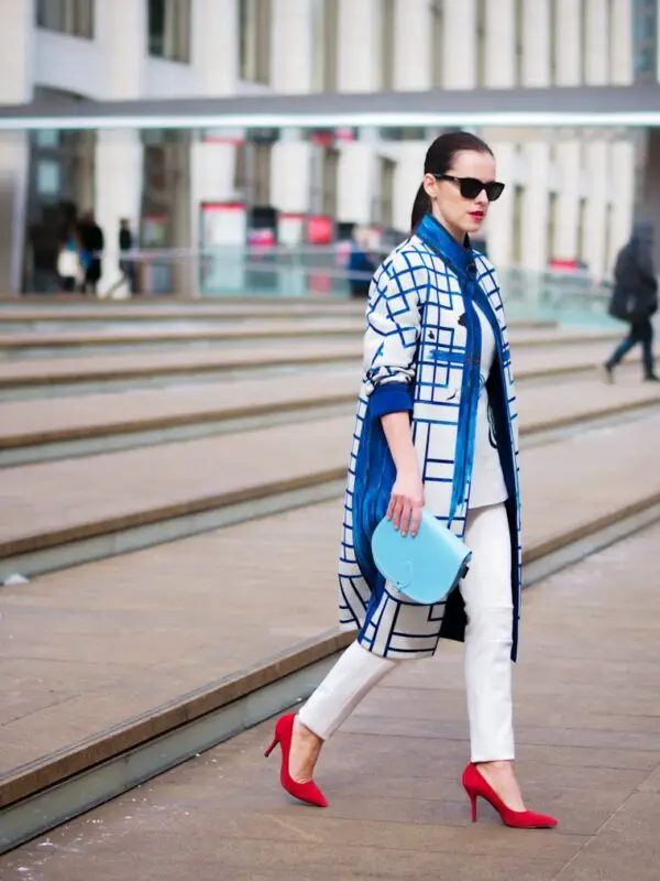 2-blue-clutch-with-red-pumps-and-printed-coat