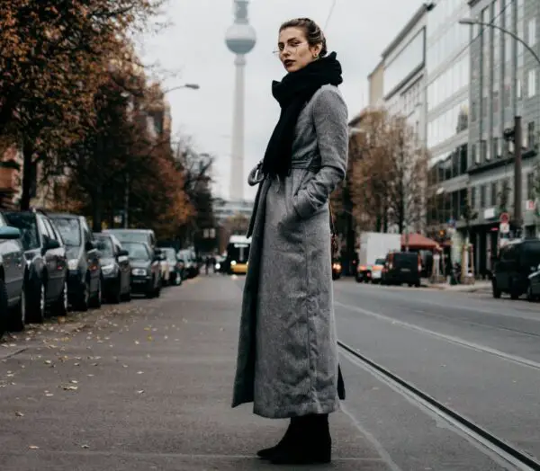 2-gray-coat-with-black-outfit
