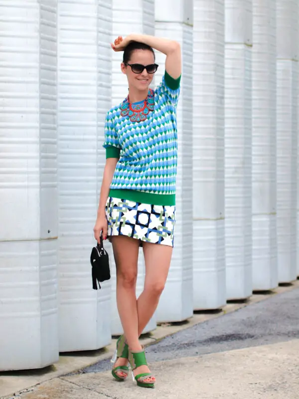 2-green-sandals-with-printed-outfit-and-bib-necklace
