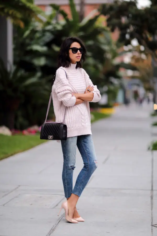 3-loose-sweater-with-jeans