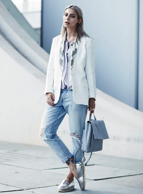 4-white-blazer-with-ripped-jeans