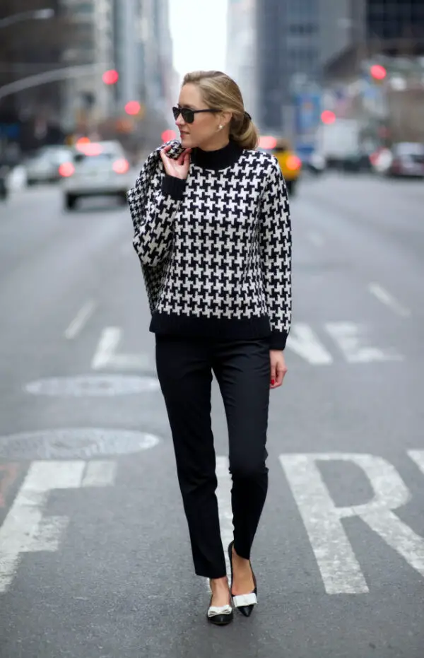 8-houndstooth-sweater-with-skinny-pants-and-flat-shoes