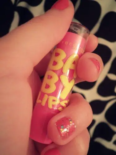 maybelline-baby-lips-in-peach-kiss-and-pink-punch-375x500-1