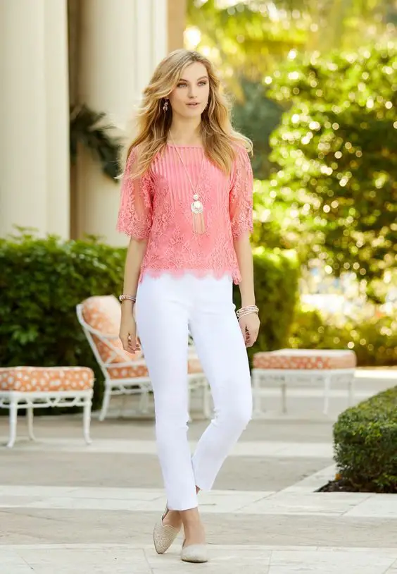 lace-and-white-pants-outfit