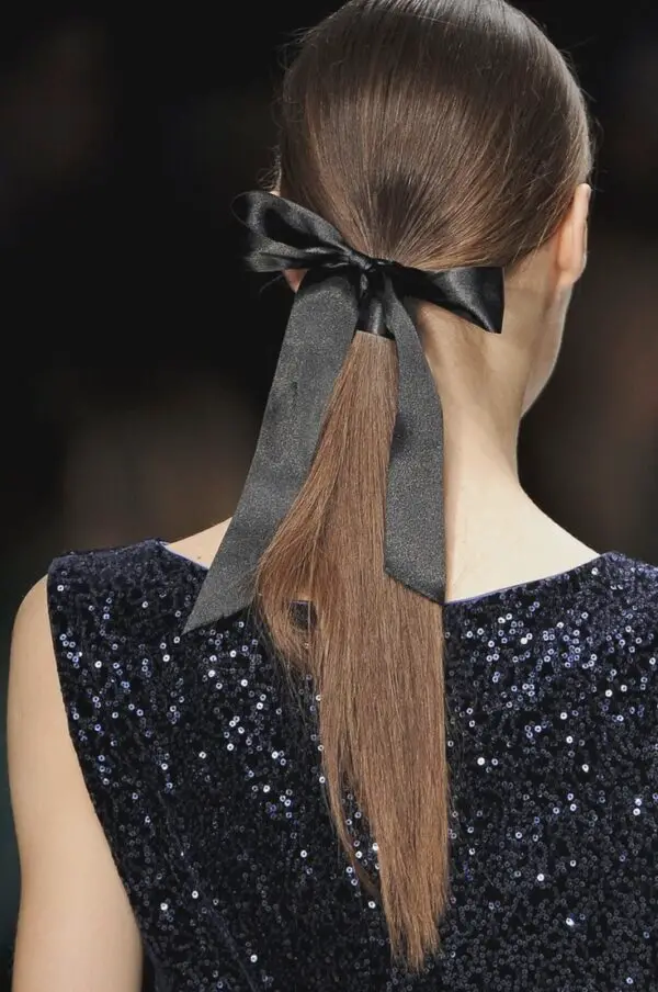 ponytail-and-hair-ribbon