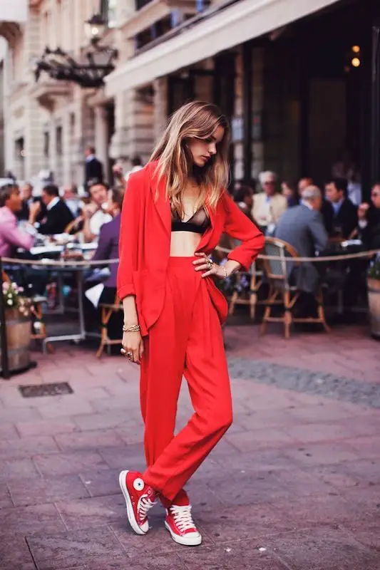 red-slouchy-uit