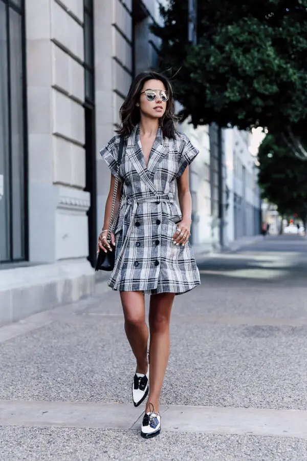 1-checkered-outfit-with-oxfords