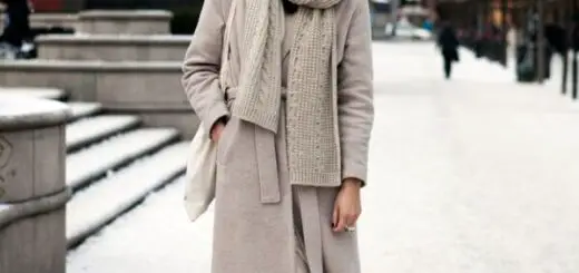 1-gray-robe-coat-with-monochrome-outfit