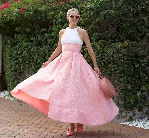 1-pastel-pink-and-white-dress-with-cute-sunglasses
