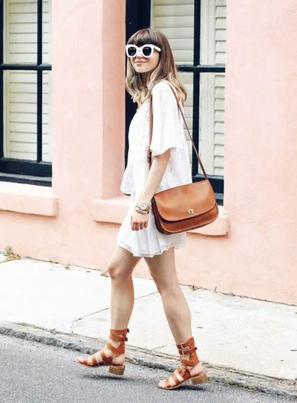 1-saddle-bag-and-gladiator-sandals-with-white-dress