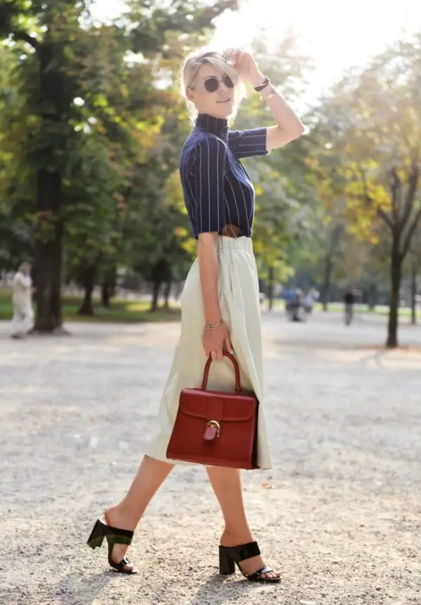 1-striped-turtleneck-with-office-skirt-and-structured-bag