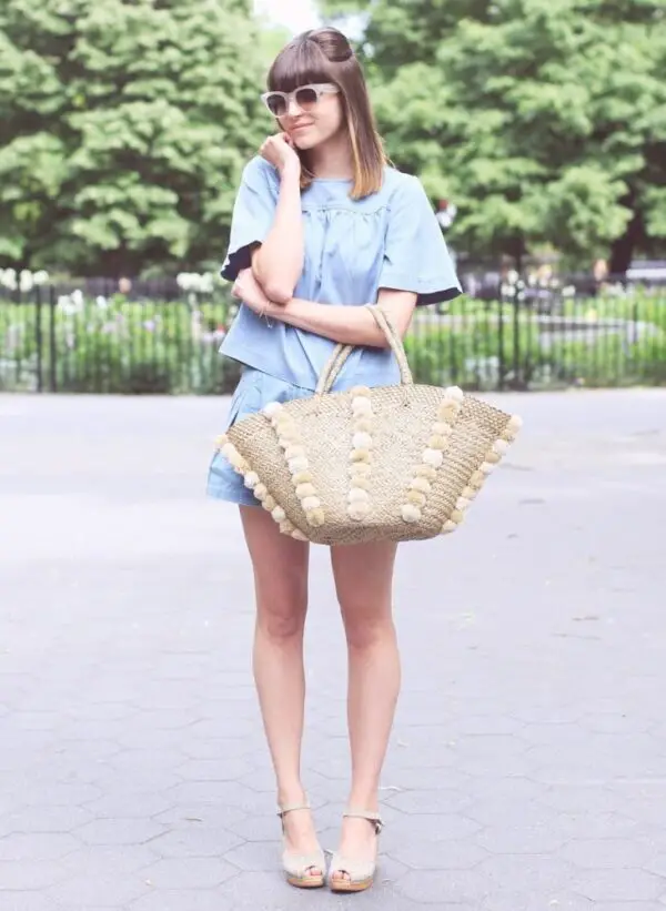 1-woven-tote-bag-with-vintage-outfit