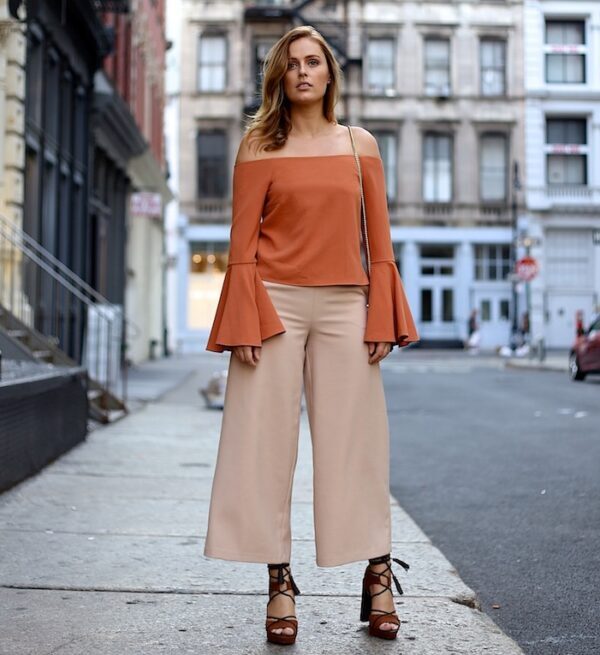 2-bell-sleeved-top-with-culottes