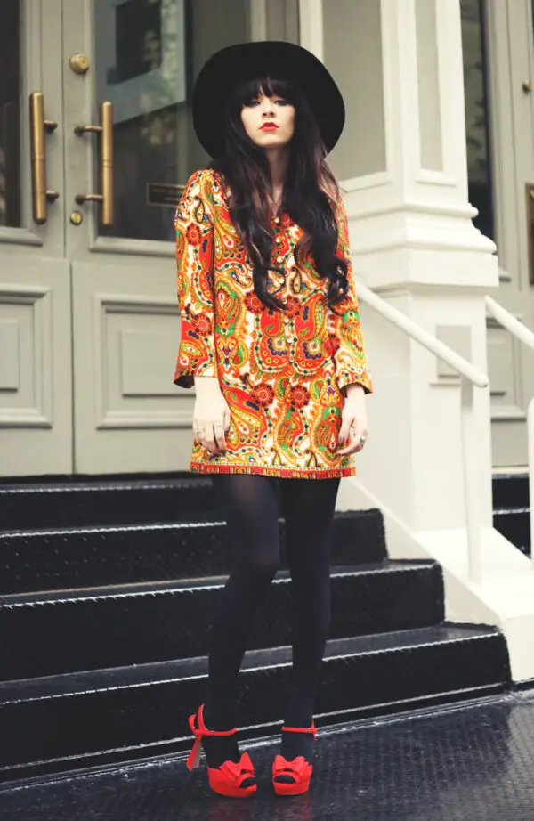 2-bohemian-dress-with-black-tights-and-red-sandals