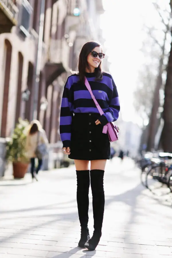 2-buttoned-skirt-with-boots