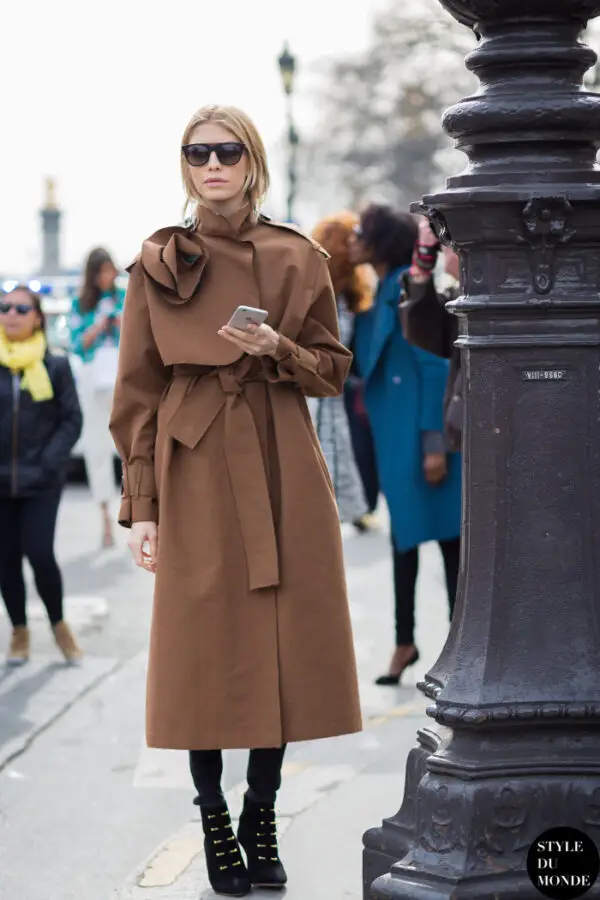 2-camel-coat-with-boots