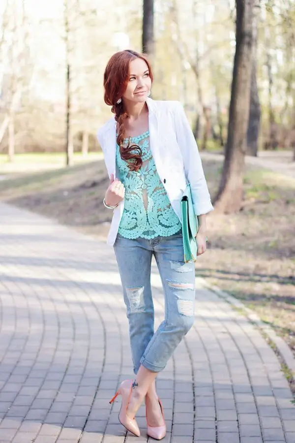 2-crochet-top-with-jeans-and-nude-pumps