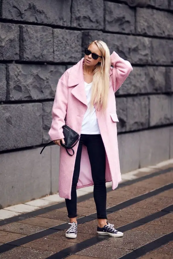 2-pink-robe-coat-with-casual-outfit