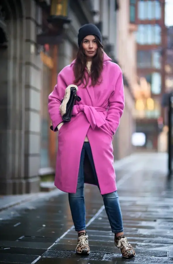 2-pink-robe-coat-with-jeans