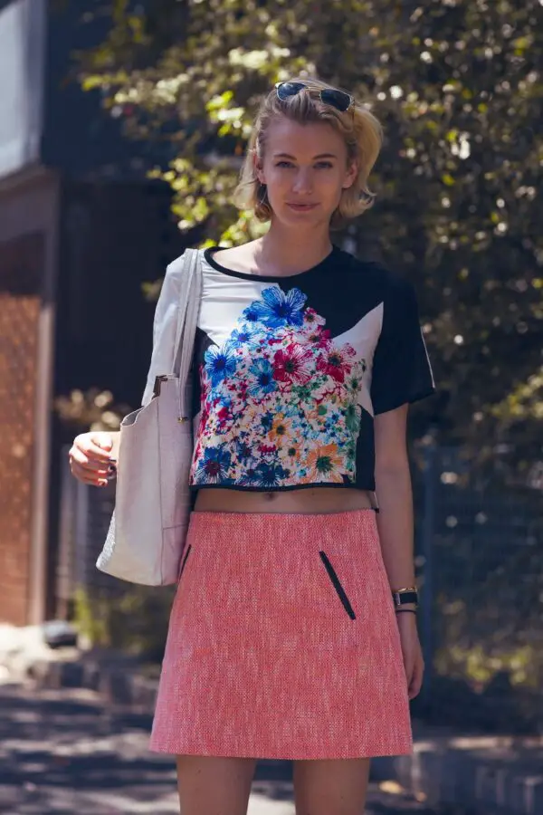 3-floral-print-tee-with-peach-skirt