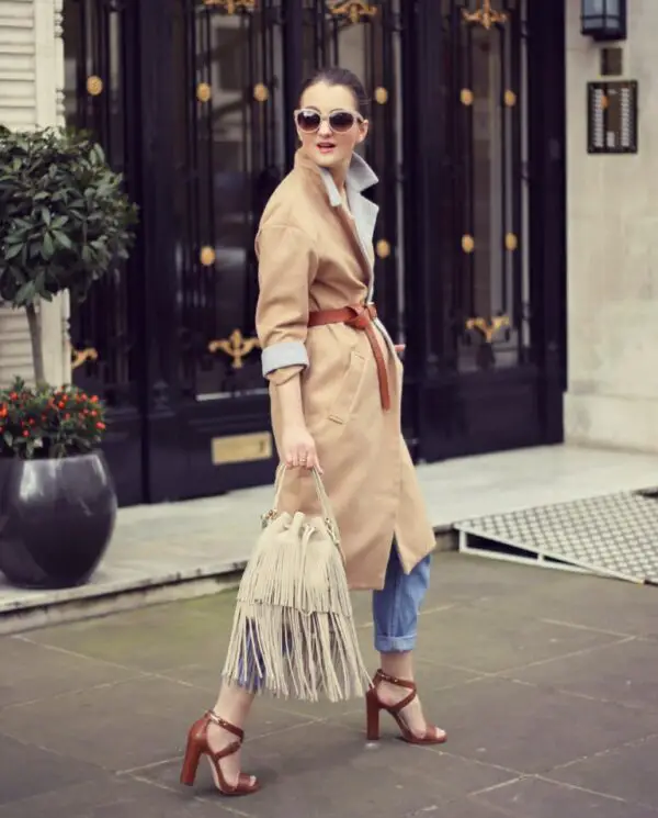 3-fringed-bag-with-jeans-and-coat