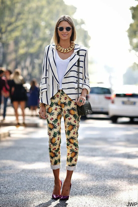 3-pineapple-pants-with-striped-top