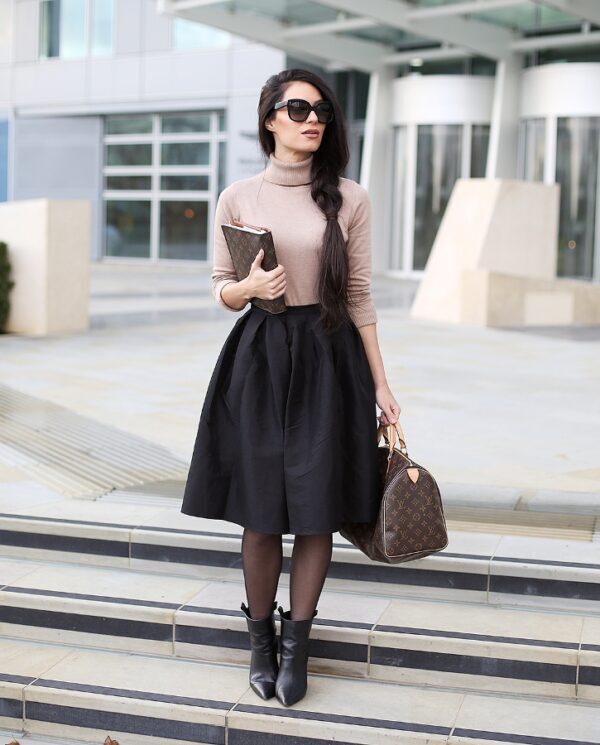 3-pleated-full-skirt-with-sweater-and-designer-bag