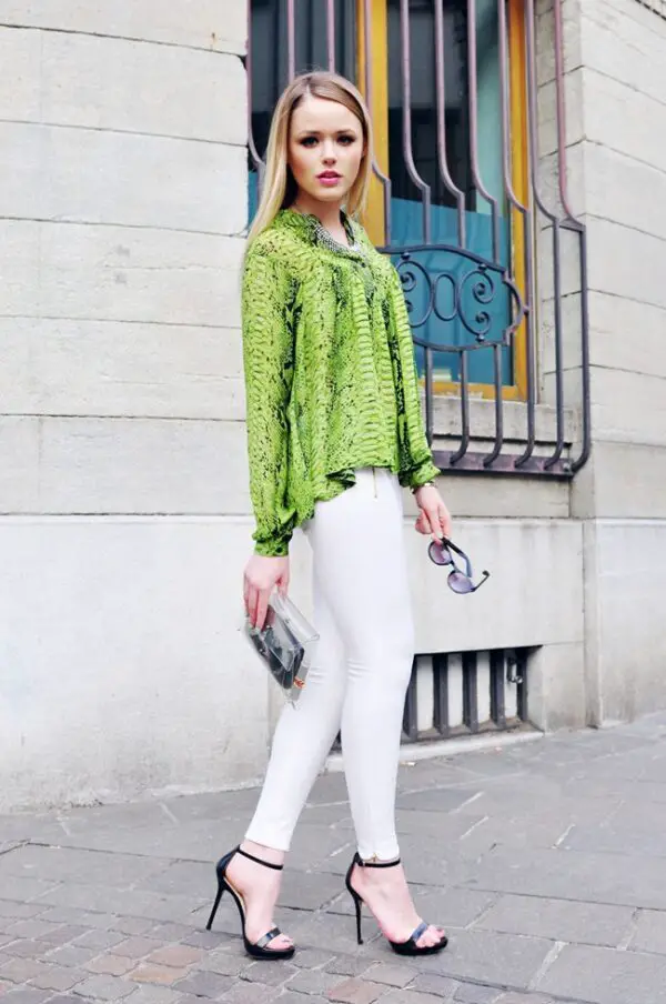 3-snake-print-blouse-with-white-jeans-2