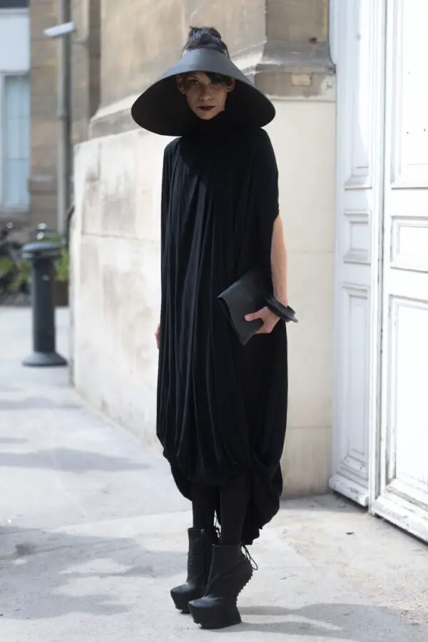 3-spooky-black-dress-with-hat