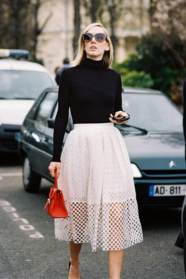 3-white-skirt-with-turtleneck-top