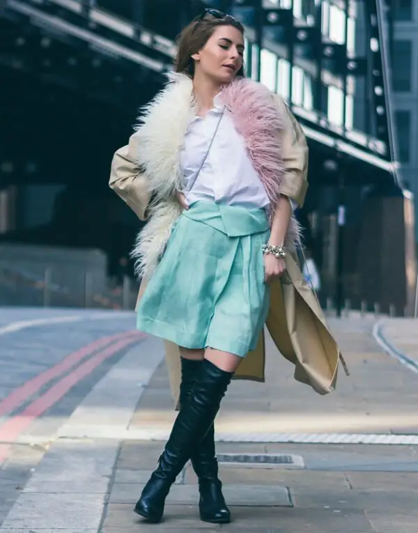 4-camel-trench-coat-with-fur-scarf-and-pastel-blue-shorts