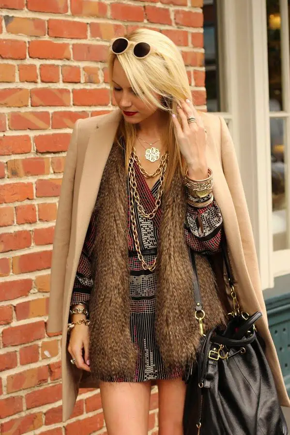 4-gold-chain-necklace-with-fur-vest-and-blazer