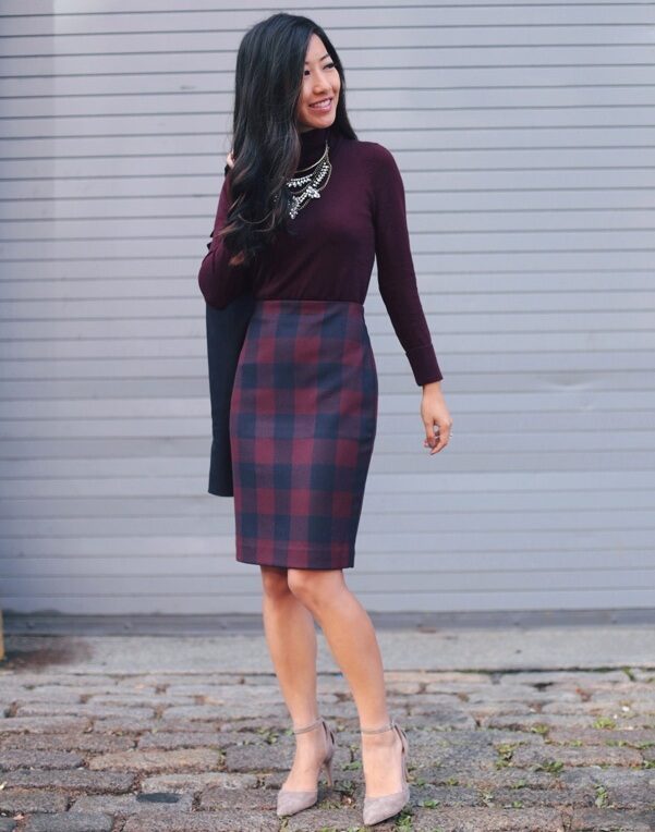 5-fitted-sweater-with-printed-pencil-skirt-1