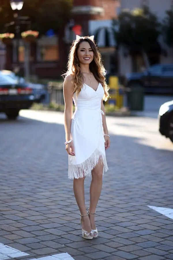 5-quirky-headband-with-white-dress