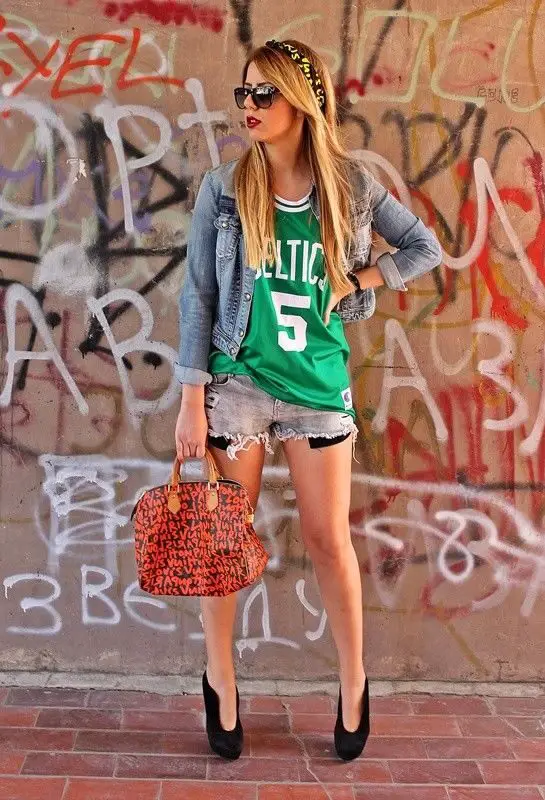 basketball-jersey-outfit