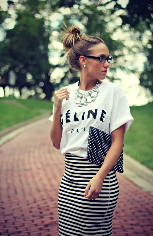 graphic-top-and-pencil-skirt
