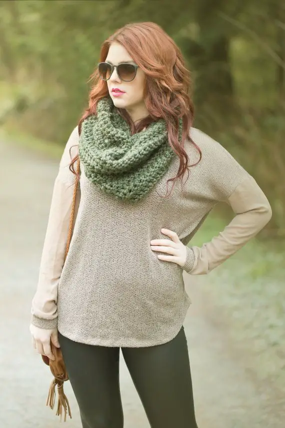 infinity-scarf-outfit