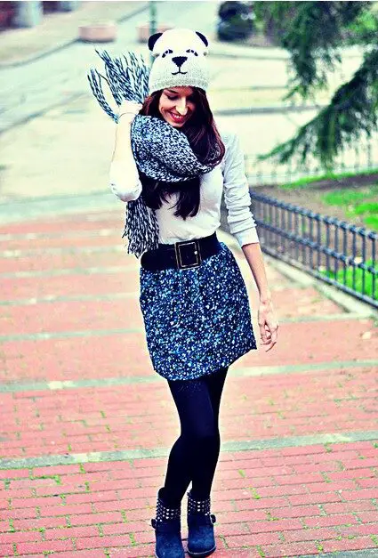 knit-skirt-and-boots