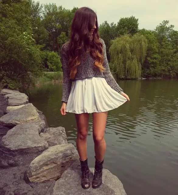 white-skirt-and-boots