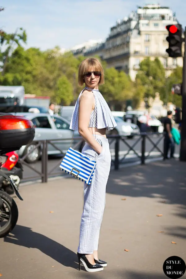 1-architectural-outfit-with-striped-bag