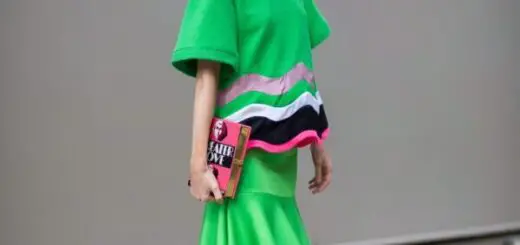 1-book-clutch-with-bright-green-outfit
