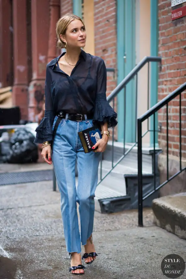 1-book-clutch-with-casual-outfit