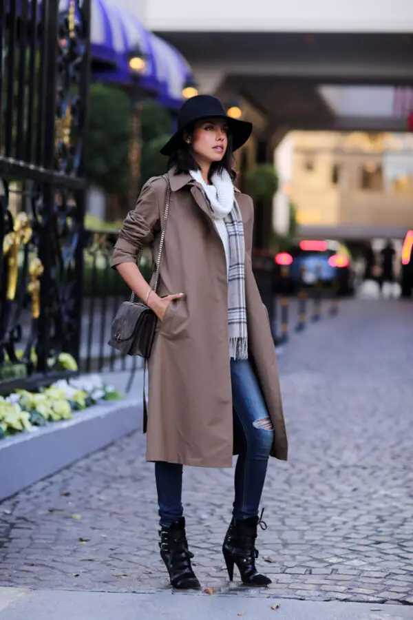 1-cashmere-scarf-with-casual-chic-outfit