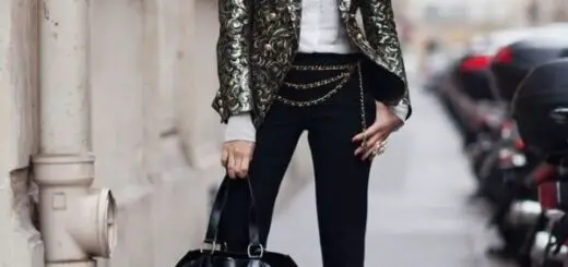 1-chain-belt-with-brocade-blazer-and-jeans