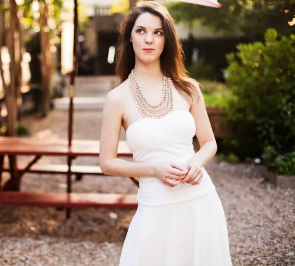 1-chic-white-dress-with-jeweled-necklace
