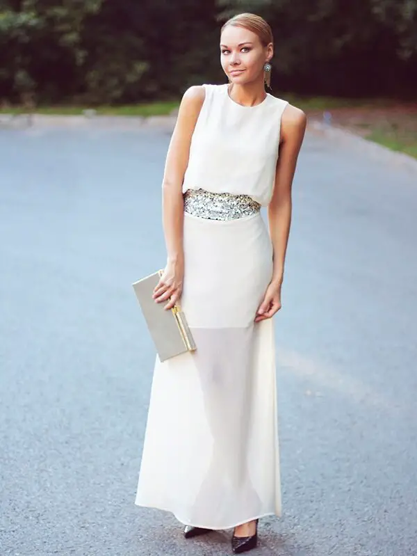 1-chic-white-party-outfit-with-elegant-clutch